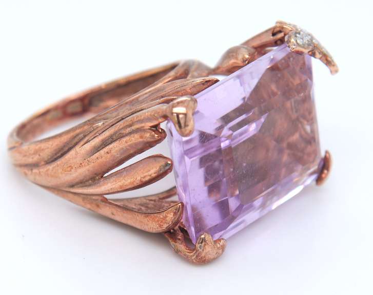 926 Sterling Silver Thailand Amethyst Ring