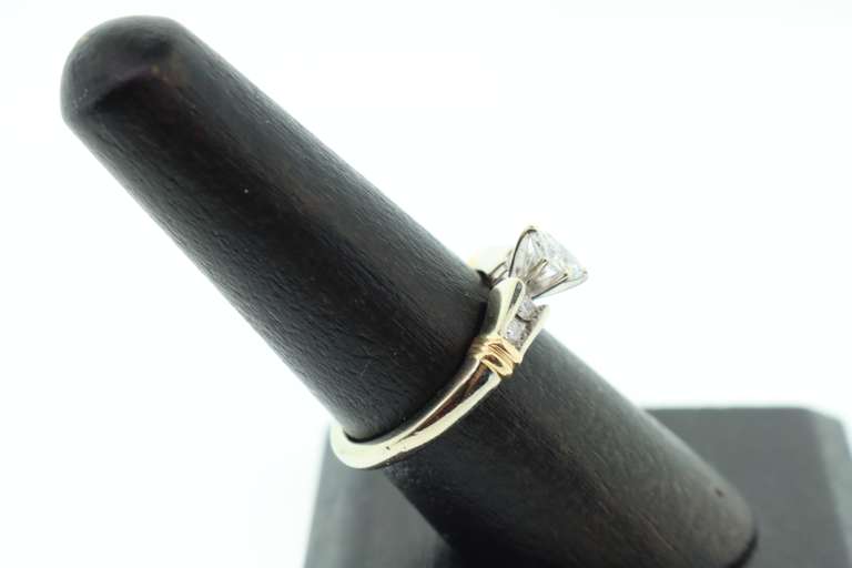 LADIES 14K GOLD AND DIAMOND ENGAGEMENT RING