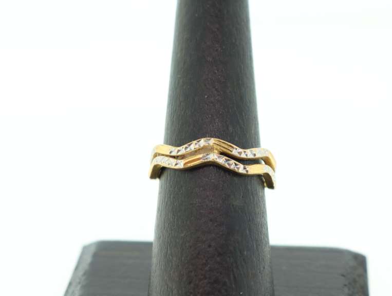 Undulating Double Pair 22k Diamond Cut Gold Ring