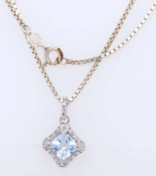 Vintage Sterling Silver Cubic Zirconia Pendant on Italian Box Chain