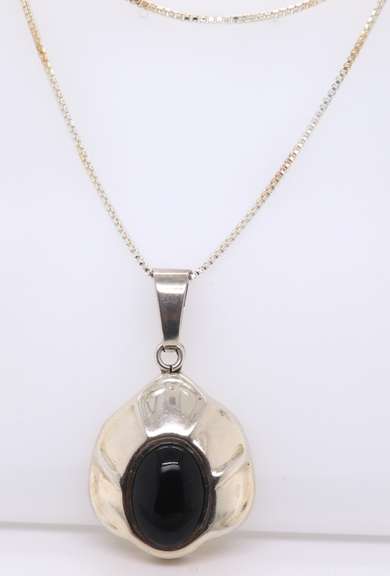 Vintage Italian Sterling Silver Signed Black Onyx Pendant on Chain