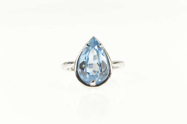 10K White Gold Pear Blue Topaz Tear Drop Solitaire Statement Ring