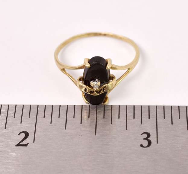 Romantic Black Onyx Ring in Yellow Gold
