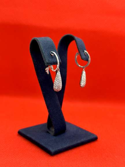 DELICATE 14K WHITE GOLD LEVERBACK TEARDROP EARRINGS WITH DIAMONDS