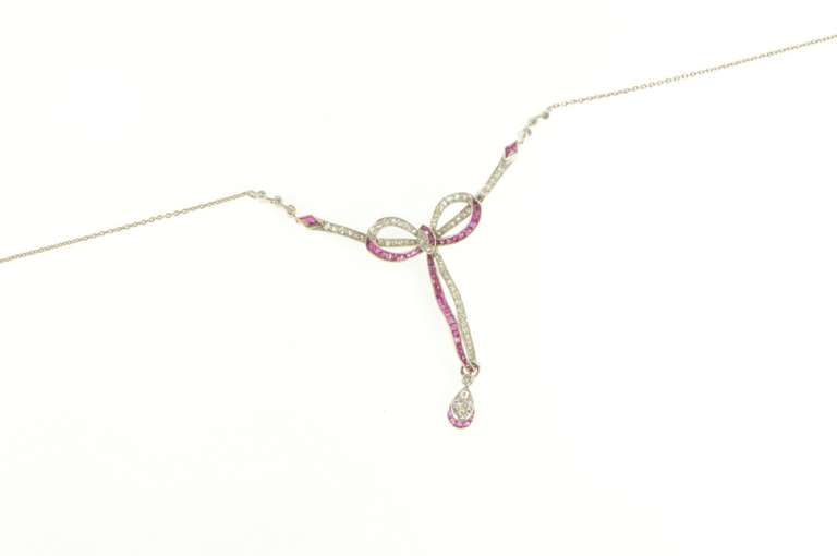 18K White Gold 5.00 Elaborate Art Deco Diamond Ruby Bow Necklace