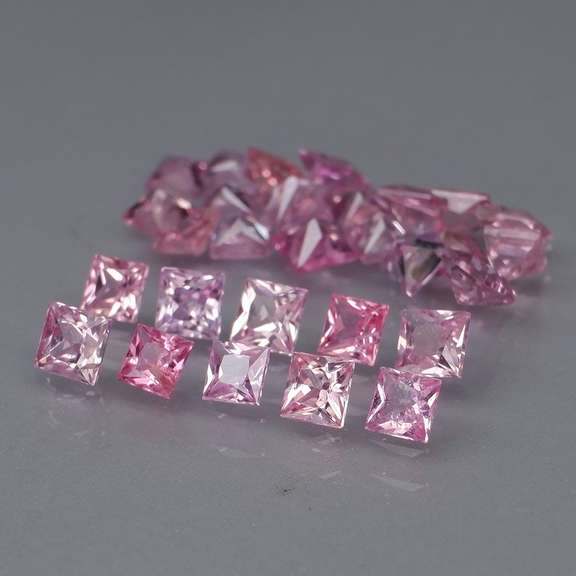 Rare UNHEATED 3.88ct pink Sapphire set