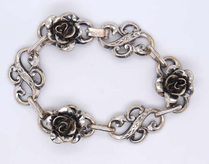 Vintage Sterling Silver Signed Flower Link Bracelet