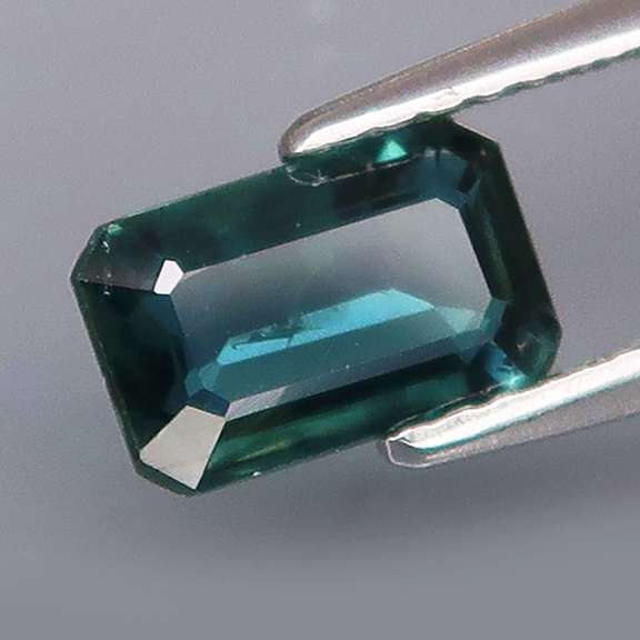Silky! 1.27ct HEATED ONLY dark blue Sapphire
