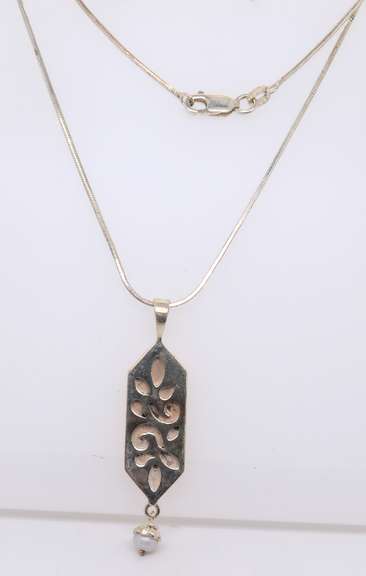 Vintage Sterling Silver Signed Pendant on Chain Necklace