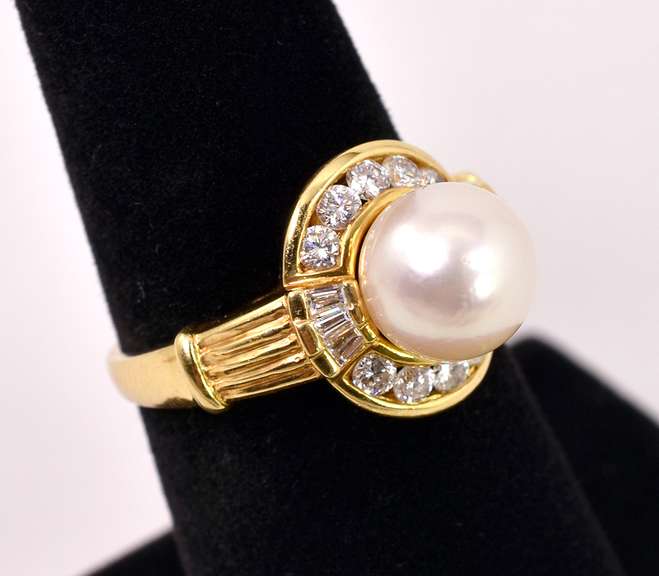 Lush Pearl and Diamond Ring in 18K Yellow Gold