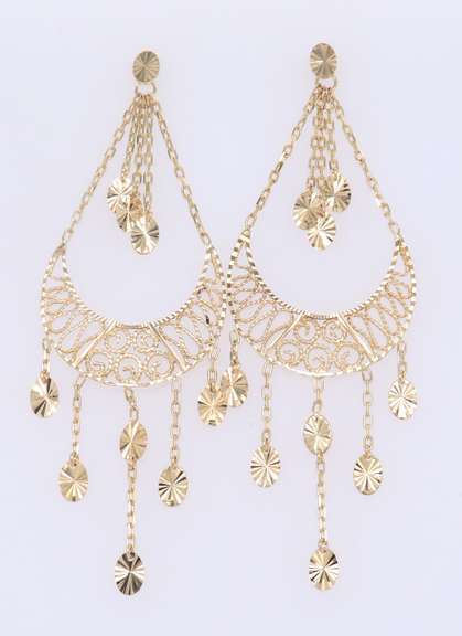 Charming Yellow Gold Diamond Cut Dangle Earrings
