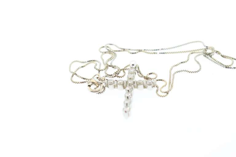 18k white gold necklace with diamond cross