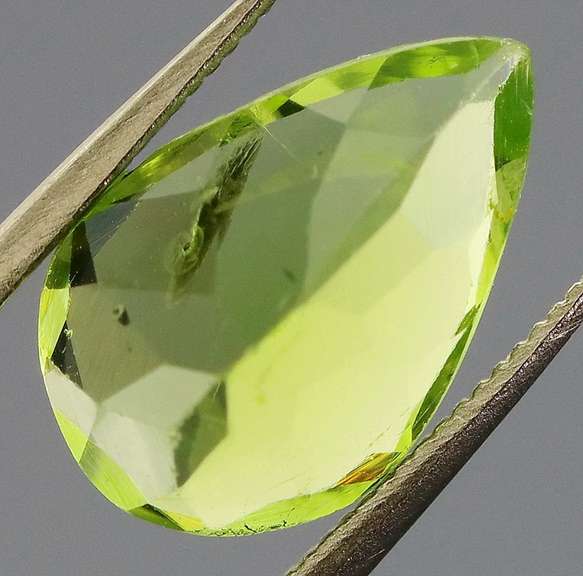 Large 2.50ct Burma green Peridot