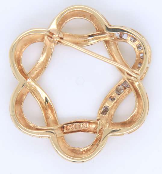 Incredible Yellow Gold Tapered Radiant Diamond Knot Brooch