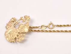 Lovely Victorian Lady Pendant Necklace in 14K Yellow Gold