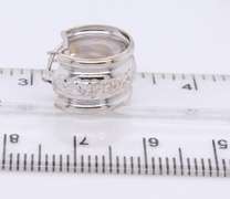 Amazing White Gold Huggies