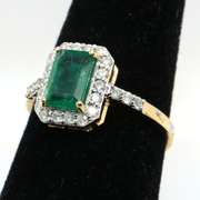 Regal Emerald and Diamond 14kt Ring