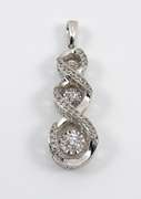 Glittering WG Diamond Pendant