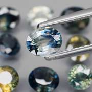 Heated only! 5.67ct mixed cut Sapphire set