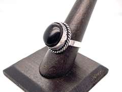 🦇Fangtastic!🦇Petite Oval Black Onyx Tibetan Silver Rope Design Ring
