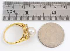 Lustrous 18k Pearl & Diamond Ring