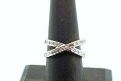 18KT SOLID WHITE GOLD AND DIAMOND BAND RING