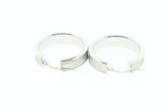 LADIES 18K WHITE GOLD LOOP EARRINGS