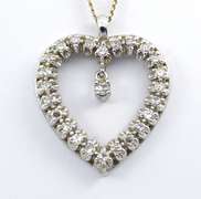 Pretty WG Diamond Heart on Neklace