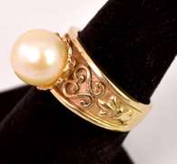 Gorgeous Ornate Pearl Ring in 14K Yellow Gold