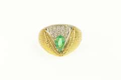 18K Yellow Gold 1950's 0.87 Ctw Pear Emerald Pave Textured Ring