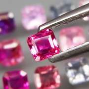 Glittering 20 piece 4.34ct fancy color Sapphire set