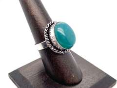 Precious Green Oval Onyx in Tibet Silver Rope Design Ring