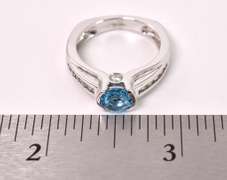 Gorgeous Approx. 1.00CTS Topaz and Diamond Ring in 14K White Gold