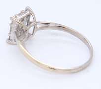 Dazzling White Gold Diamond Ring