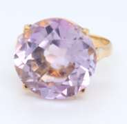 Vintage Yellow Gold Rose Quartz Ring