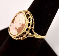 Amazing Cameo Ring in 14K Yellow Gold