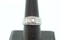 LADIES 14K WHITE GOLD AND DIAMOND BAND