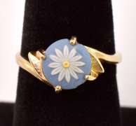 Lovely Wedgwood Style Ring in 14K Yellow Gold