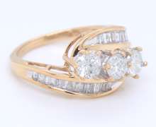 Elegant Yellow Gold Round Brilliant Cut and Baguette Diamond Ring