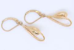Stunning Yellow Gold Dangle Earrings