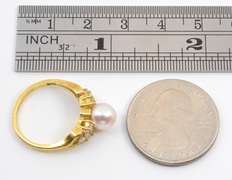 Classic 18k Pearl and Diamond Ring