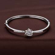 Flower dancing stone Bangle