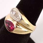 Stunning Ruby and Diamond Ring in 14K Yellow Gold