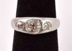 Classy Approx. 0.55CTS  Diamond Ring in Platinum
