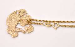 Lovely Victorian Lady Pendant Necklace in 14K Yellow Gold