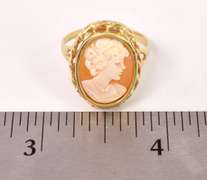 Amazing Cameo Ring in 14K Yellow Gold