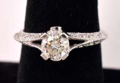 Beautiful Approx. 0.71CTS Diamond Ring in 14K White Gold