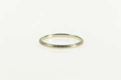 18K White Gold Art Deco Grooved Pattern Wedding Band Ring