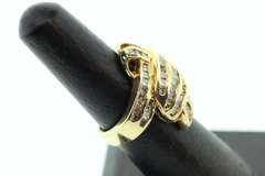 LADIES 2.50 CARAT PRINCESS CUT DIAMOND RING, 14K GOLD