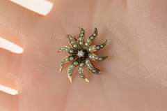 10K Yellow Gold Victorian Seed Pearl Diamond Sun Flower Pin/Brooch